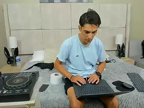 jupiter 333 online show from 12-01-25, 05:18