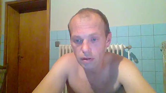 tommy3300 online show from 10-24-25, 05:26