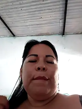 mother2-divorced online show from 10-29-25, 01:35