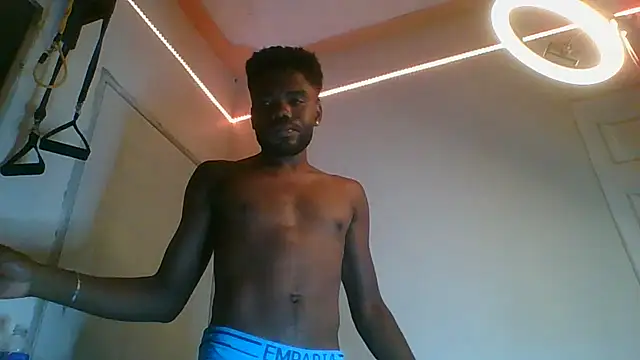 Snapshot of Suamyst_25 chatting on 05-15-26, 04:52 Suamyst 25 online show from 05-15-26, 04:52