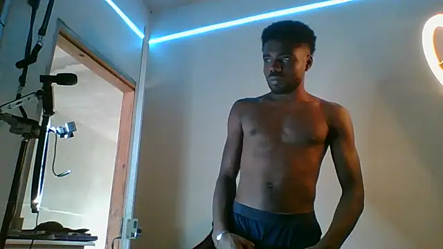 Snapshot of Suamyst_25 chatting on 05-27-26, 04:15 Suamyst 25 online show from 05-27-26, 04:15