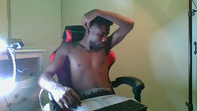 Snapshot of Suamyst_25 chatting on 05-30-26, 03:58 Suamyst 25 online show from 05-30-26, 03:58