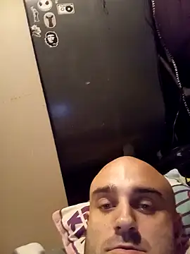 Snapshot of BulbasaurIsmettv chatting on 01-15-26, 04:22 BulbasaurIsmettv online show from 01-15-26, 04:22