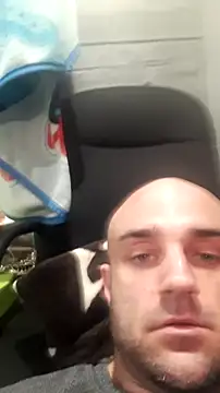 Snapshot of BulbasaurIsmettv chatting on 03-04-26, 02:17 BulbasaurIsmettv online show from 03-04-26, 02:17