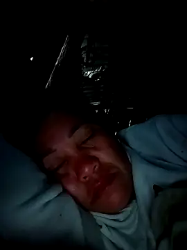 Snapshot of chich-bong chatting on 12-13-25, 11:32 chich-bong online show from 12-13-25, 11:32