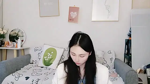 yuyan3929 online show from 12-02-25, 01:00