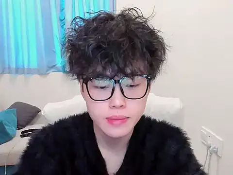 L1kuto online show from 11-05-25, 05:40