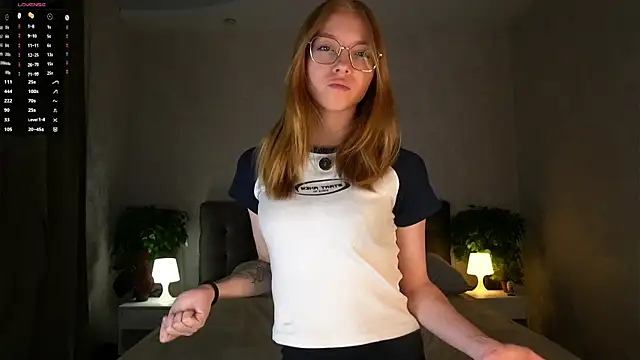 BarbaraViggiani online show from 11-22-25, 06:51