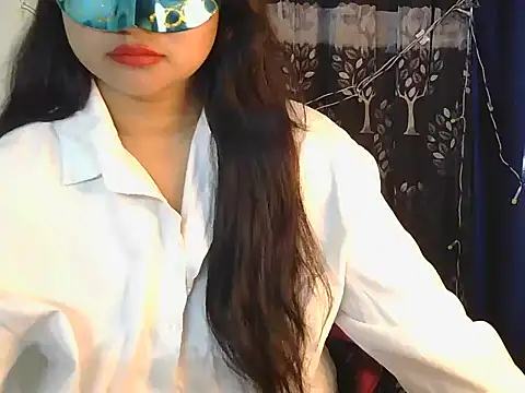 Snapshot of crazy_witch chatting on 11-16-25, 04:56 crazy witch online show from 11-16-25, 04:56