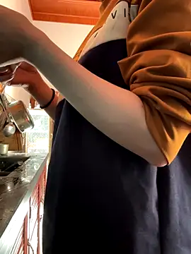 Emily-y online show from 12-05-25, 03:37