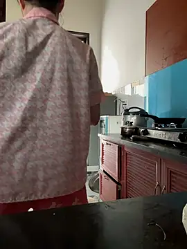 Snapshot of Emily-y chatting on 03-05-26, 04:41 Emily-y online show from 03-05-26, 04:41