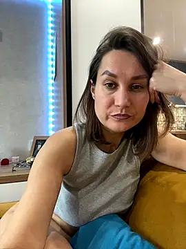 AliceLili online show from 11-01-25, 10:50