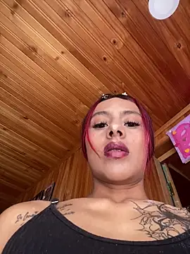 Emilyy-18 online show from 12-04-25, 06:05