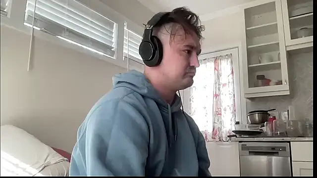 Snapshot of andrenoma427 chatting on 02-06-26, 06:11 andrenoma427 online show from 02-06-26, 06:11