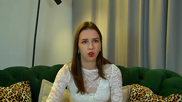 Snapshot of AliceAtkins chatting on 11-28-25, 06:05 AliceAtkins online show from 11-28-25, 06:05