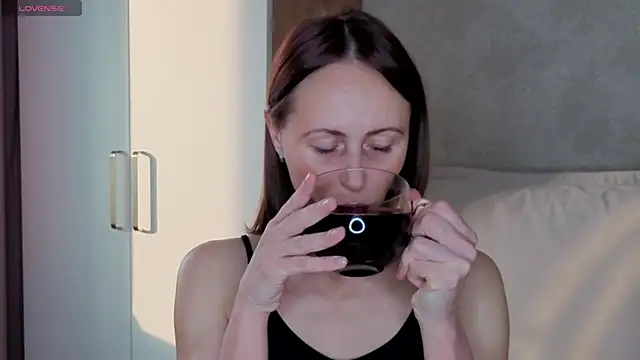 Snapshot of MissNatali_ chatting on 03-01-26, 02:13 MissNatali online show from 03-01-26, 02:13