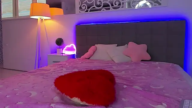 LuisaClover online show from 02-09-26, 02:21