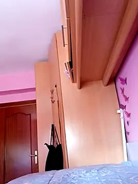 Snapshot of cotoncandyy chatting on 12-17-25, 03:29 cotoncandyy online show from 12-17-25, 03:29