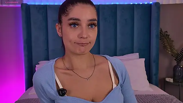 EricaKors online show from 03-19-26, 08:40