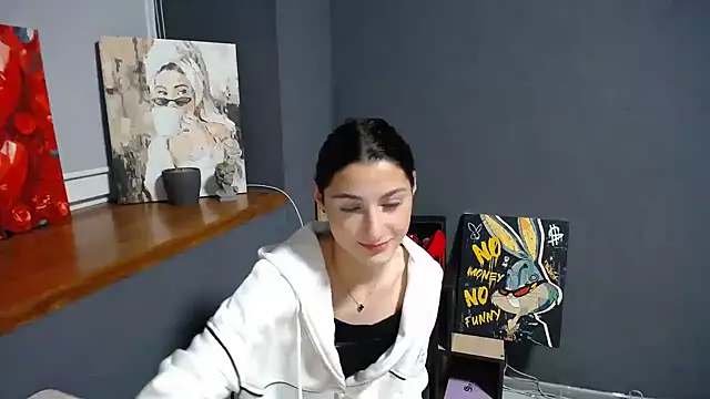 Snapshot of a_alessia chatting on 10-24-25, 02:13 a alessia online show from 10-24-25, 02:13