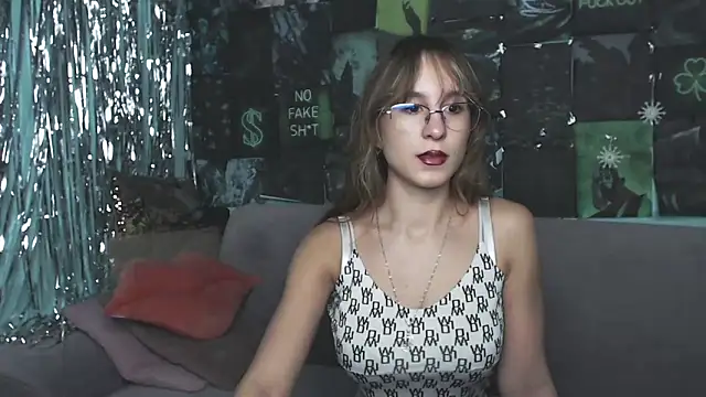 AlishaKellyi online show from 11-11-25, 05:29