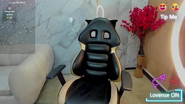 Snapshot of andrea_tasty_tf chatting on 11-27-25, 12:51 andrea tasty tf online show from 11-27-25, 12:51