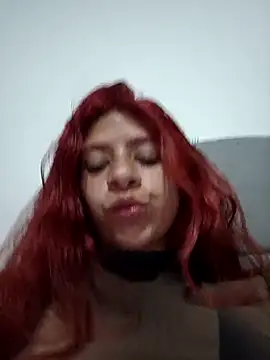 Lunatemptress4 online show from 12-14-25, 01:11