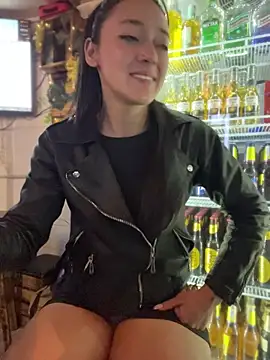 Lia  white online show from 11-06-25, 01:28