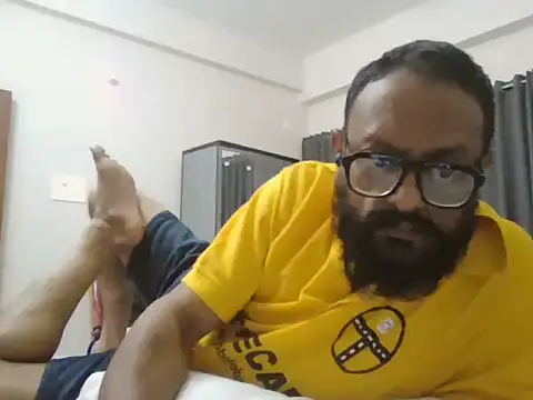 Snapshot of jimforsex1982 chatting on 11-28-25, 06:43 jimforsex1982 online show from 11-28-25, 06:43