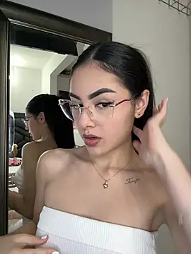 IslaCole online show from 02-07-26, 11:19