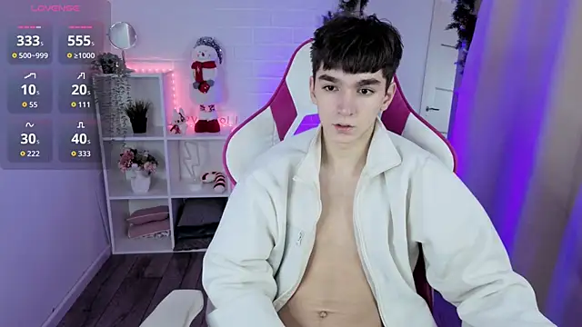 YamiTwink online show from 12-19-25, 09:33