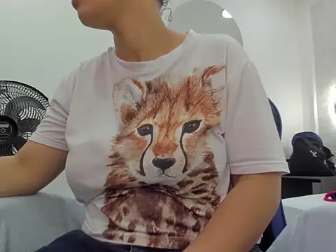 agata18  online show from 04-15-26, 12:56