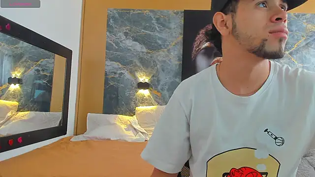 Snapshot of pool_vega chatting on 10-25-25, 02:02 pool vega online show from 10-25-25, 02:02