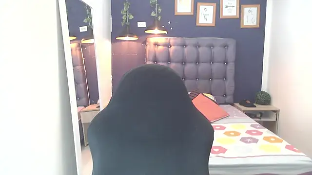 Lunatico x online show from 10-28-25, 08:22