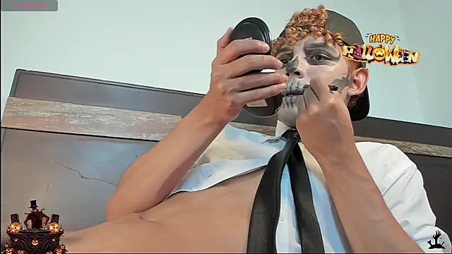 Daark Eros online show from 10-31-25, 08:32