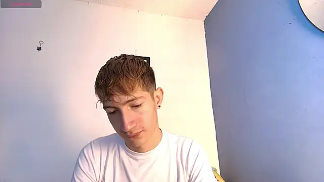 Snapshot of Erick_Taylor3 chatting on 05-08-26, 08:03 Erick Taylor3 online show from 05-08-26, 08:03