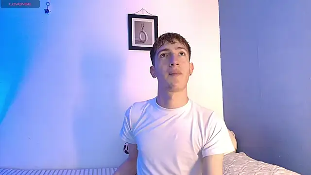 Snapshot of Erick_Taylor3 chatting on 05-26-26, 08:16 Erick Taylor3 online show from 05-26-26, 08:16