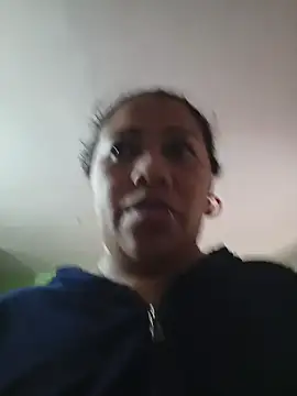 Snapshot of marimar_24 chatting on 10-28-25, 11:58 marimar 24 online show from 10-28-25, 11:58