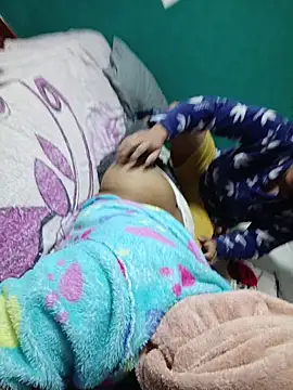 Snapshot of marimar_24 chatting on 10-29-25, 05:25 marimar 24 online show from 10-29-25, 05:25