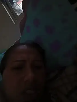 Snapshot of marimar_24 chatting on 11-04-25, 10:31 marimar 24 online show from 11-04-25, 10:31