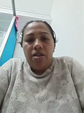 Snapshot of marimar_24 chatting on 11-23-25, 03:17 marimar 24 online show from 11-23-25, 03:17