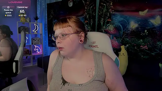 LottieReed online show from 11-06-25, 01:56