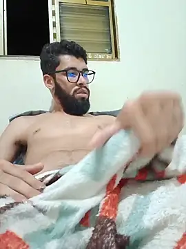 FerrariniHott online show from 12-04-25, 04:44