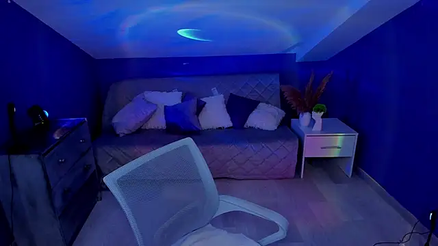 MadamMilly  online show from 11-26-25, 06:47