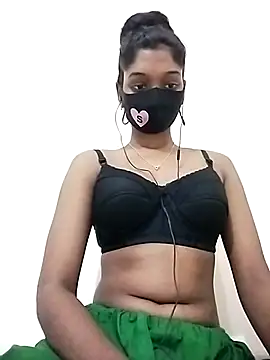 Snapshot of Tushi-10 chatting on 12-21-25, 12:18 Tushi-10 online show from 12-21-25, 12:18