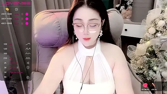 Snapshot of Monica-666888- chatting on 11-03-25, 05:58 Monica-666888- online show from 11-03-25, 05:58