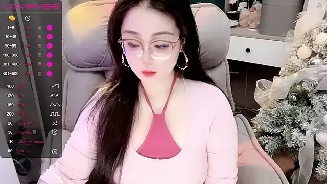 Snapshot of Monica-666888- chatting on 11-05-25, 05:46 Monica-666888- online show from 11-05-25, 05:46