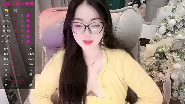 Snapshot of Monica-666888- chatting on 11-07-25, 06:46 Monica-666888- online show from 11-07-25, 06:46