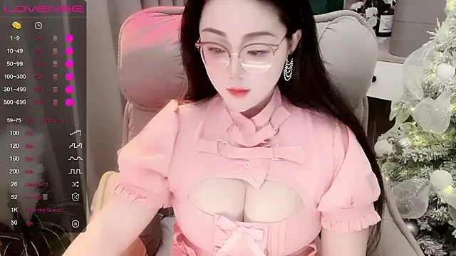 Snapshot of Monica-666888- chatting on 12-15-25, 10:36 Monica-666888- online show from 12-15-25, 10:36