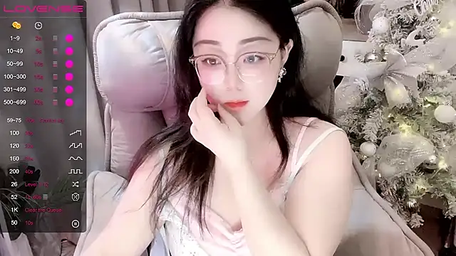 Snapshot of Monica-666888- chatting on 04-27-26, 05:22 Monica-666888- online show from 04-27-26, 05:22